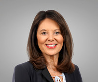 Debbie Ritchie Headshot CROP